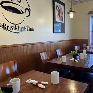 sushi and sashimi, interior