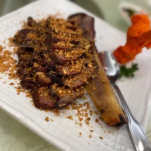 Beef Short Ribs with Goose Liver Sauce in Hong-Kong Style