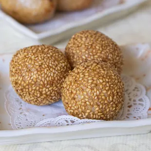 fried sesame ball