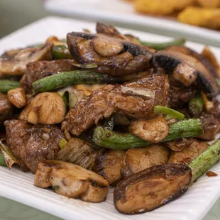 ribeye steak with mushroom