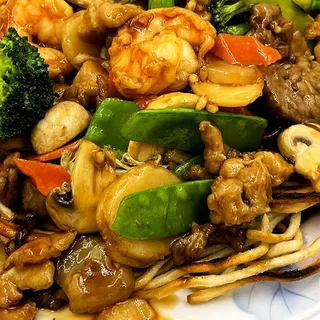 House Special Crunchy Pan Fried Noodles