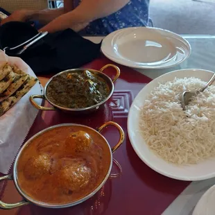 garlic naan, malai kafta, and saag paneer. Great lunch!