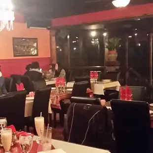 Nice atmosphere and great Lassi s!