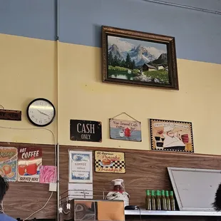 Open kitchen, fresh squeeze orange