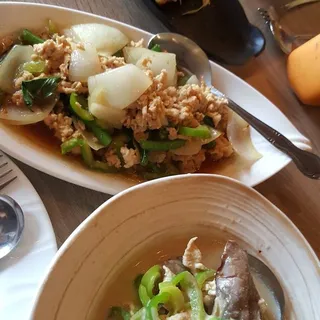 L-Pad Basil Chicken