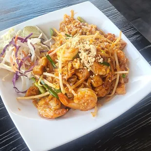 C01. Pad Thai Noodle
