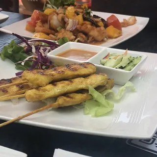 A05. Mango Shrimp Salad