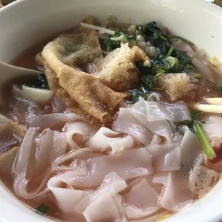 B09. Yen Ta Fo Noodle Soup