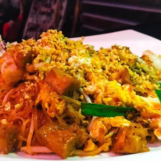 C01. Pad Thai Noodle