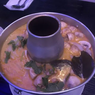 D07. Tom Yum Gai