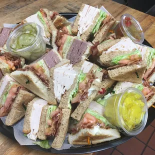 Mixed sandwich tray