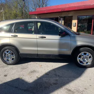 Sharp Honda CRV ... Low Miles Call for details 918-838-7400