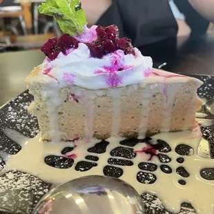 Dragonfruit cheesecake