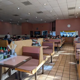 Indoor seating - 11/2024