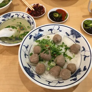 4. Beef Ball Rice Stick Soup