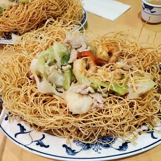 23. Combination Crispy Fried Noodles