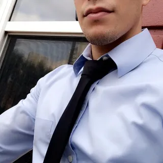 Luis R.