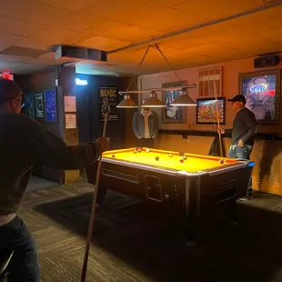 Most used pool table in Oakland county