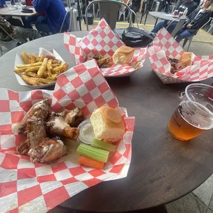 6 Piece Jumbo Split Wings - Alabama White Sauce