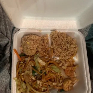 Shrimp Lo mien with side of Rice