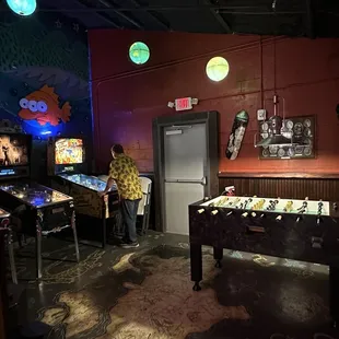 Pinball games &amp; fooseball table