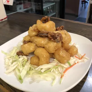 Walnut Prawns