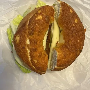 Toasted Jalapeño cheddar bagel with lettuce, tomato, provolone.  Lovely for a hot summer day