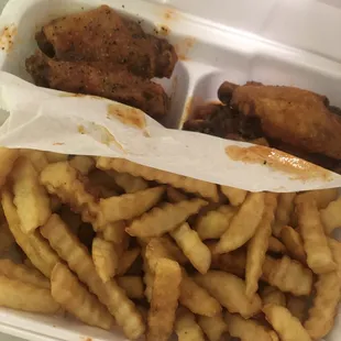 Hot lemon pepper and hot wings flavor. French fries.