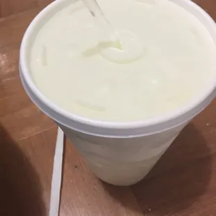 Big cup of homemade lemonade, for those lemonade fans