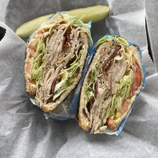 NY Club, I requested to be made without the third piece of bread.
