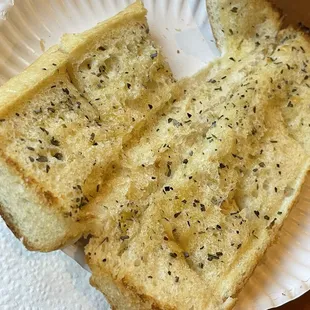 Garlic Loaf served with Fettuccine.