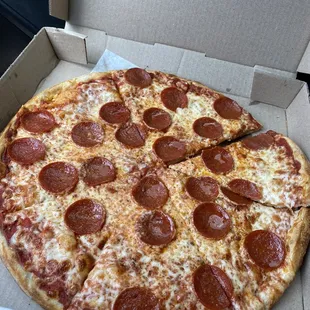 Pepperoni pizza