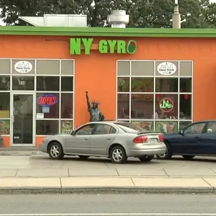 A view of NY Gyro South.