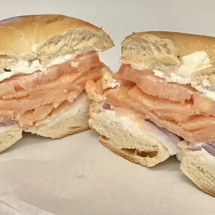 Lox classic - tomato , red onion, capers, cream cheese