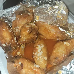 "Hot Garlic wings "
