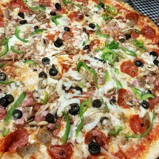 I think this is their House Pizza