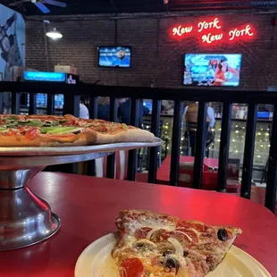New York New York Supreme Pizza