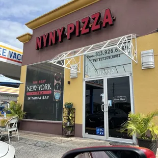 Back to the old neighborhood...need pizza!!