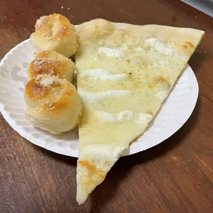 Blanca pizza
