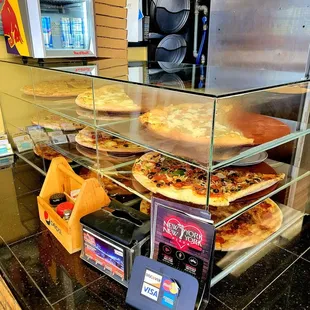 Dec 2021: Interior Pic 6 of 6-- order by the slice