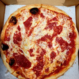 Dec 2021: Food Pic 1 of 2-- Small Cheese w/ extra sauce &amp; extra cheese (EXCELLENT)