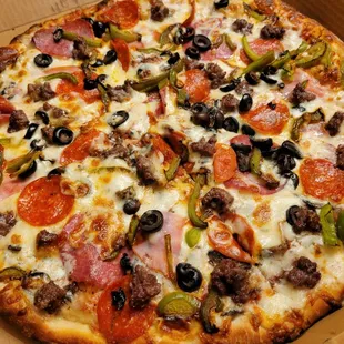 Medium Combination,  with Red Sauce,  extra mozzarella and ground beef