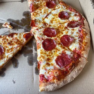 Medium pepperoni