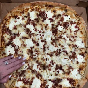Large Specialty Bianca. It was massive and delicious!
