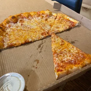 18" Regular Cheese Pizza
