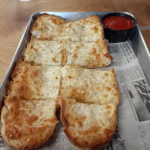 Cheesy garlic bread