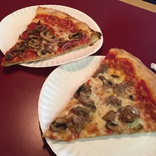 A sausage n mushrooms and a meats slice