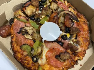 Round Table Pizza