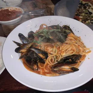 Shrimp and Mussels Fra Diavolo (Shrimp and Mussels)