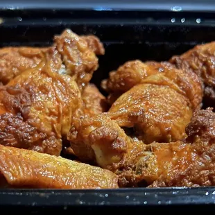 poultry, chicken wings and fried chicken, bbq wings, fried chicken, food, chicken wings, fried chicken wings, chicken, bbq chicken
